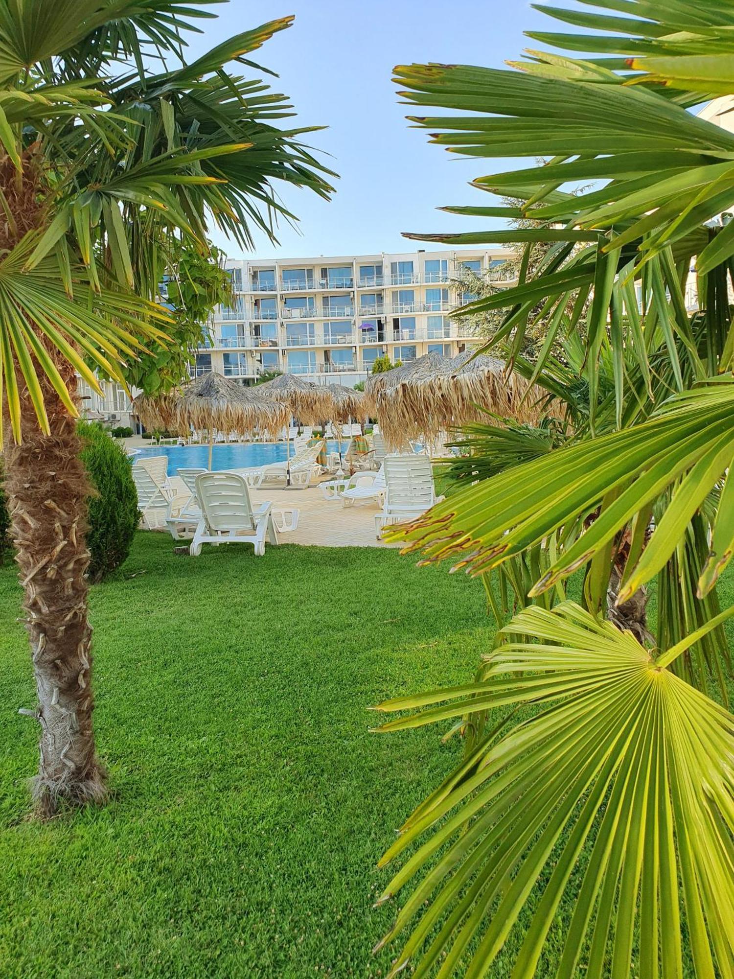 Elena'S Lux Aparthotel - Town & Sea View - Atlantis Spa Sarafowo Zewnętrze zdjęcie